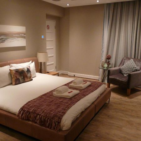 Hotel Laluxe à Durban Extérieur photo