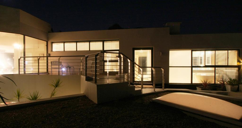 Hotel Laluxe à Durban Extérieur photo