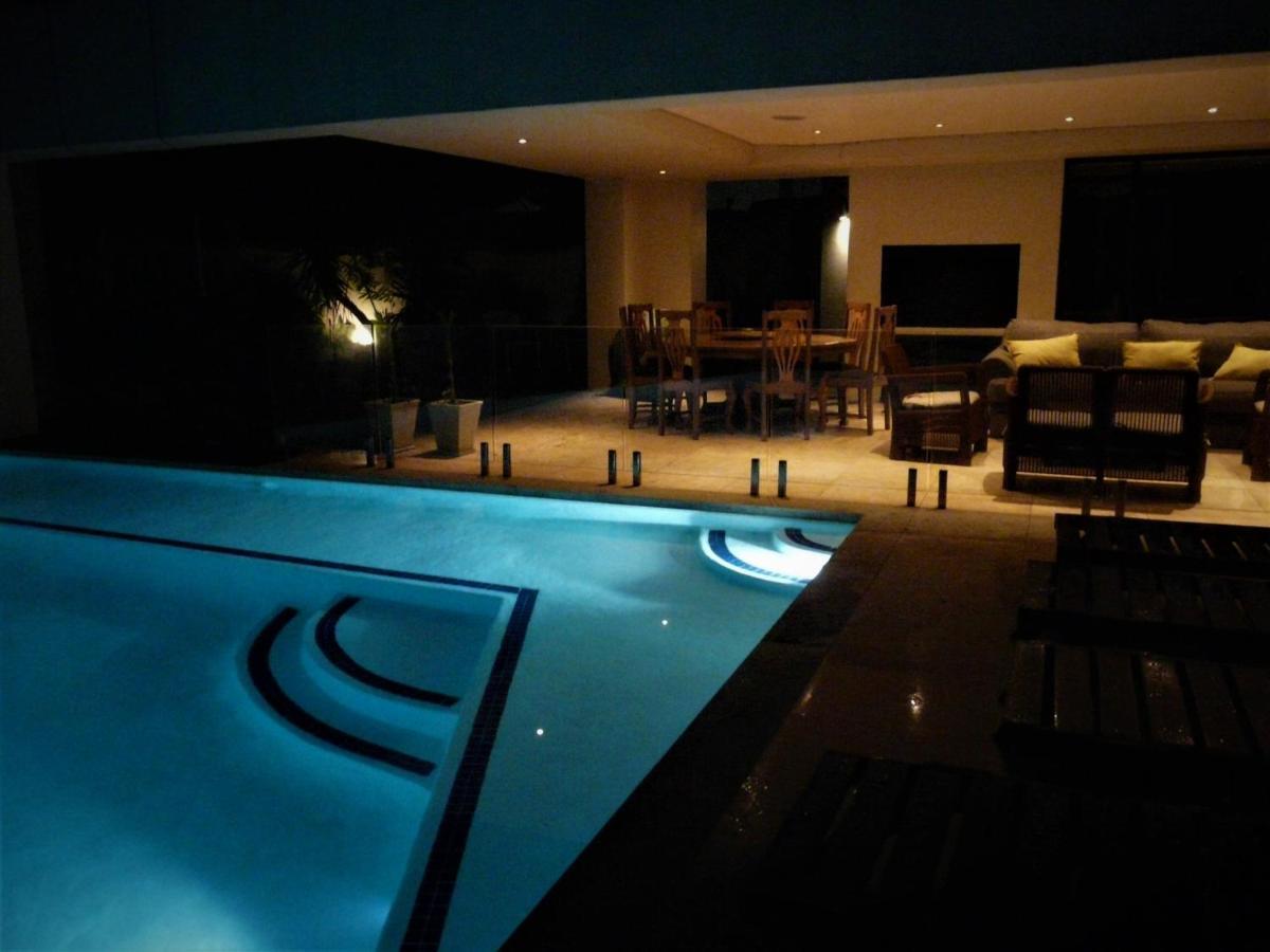 Hotel Laluxe à Durban Extérieur photo