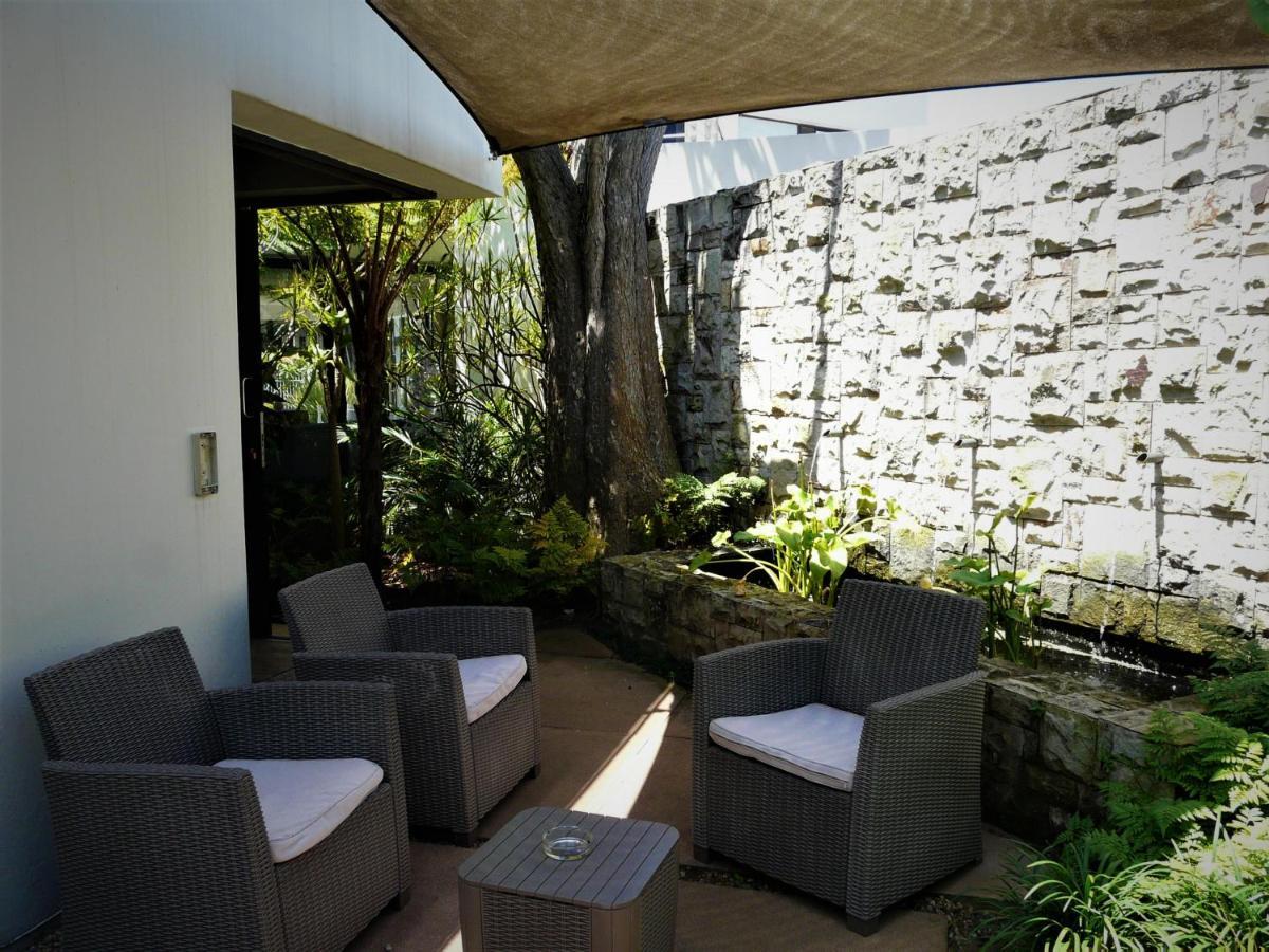 Hotel Laluxe à Durban Extérieur photo