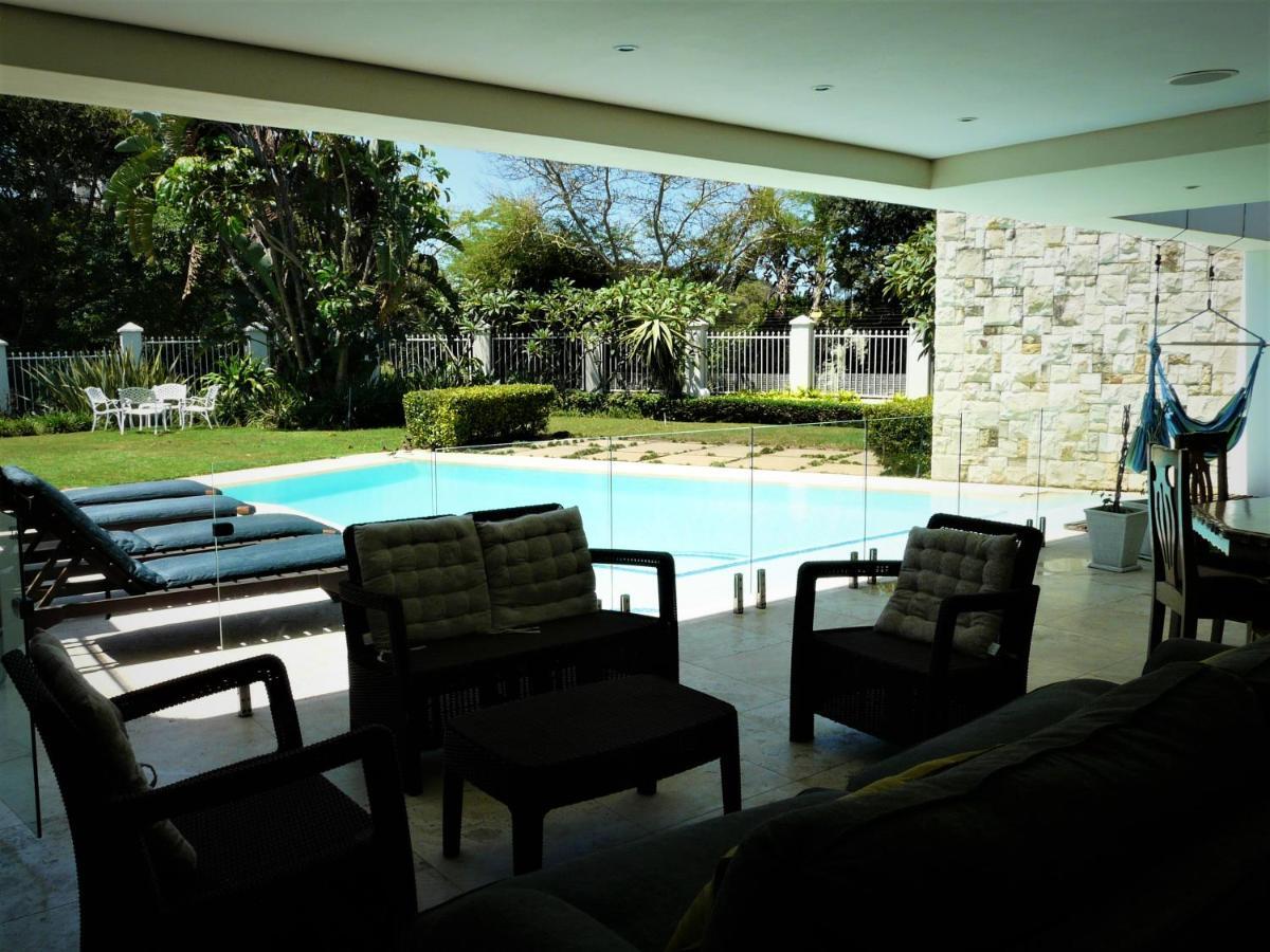 Hotel Laluxe à Durban Extérieur photo